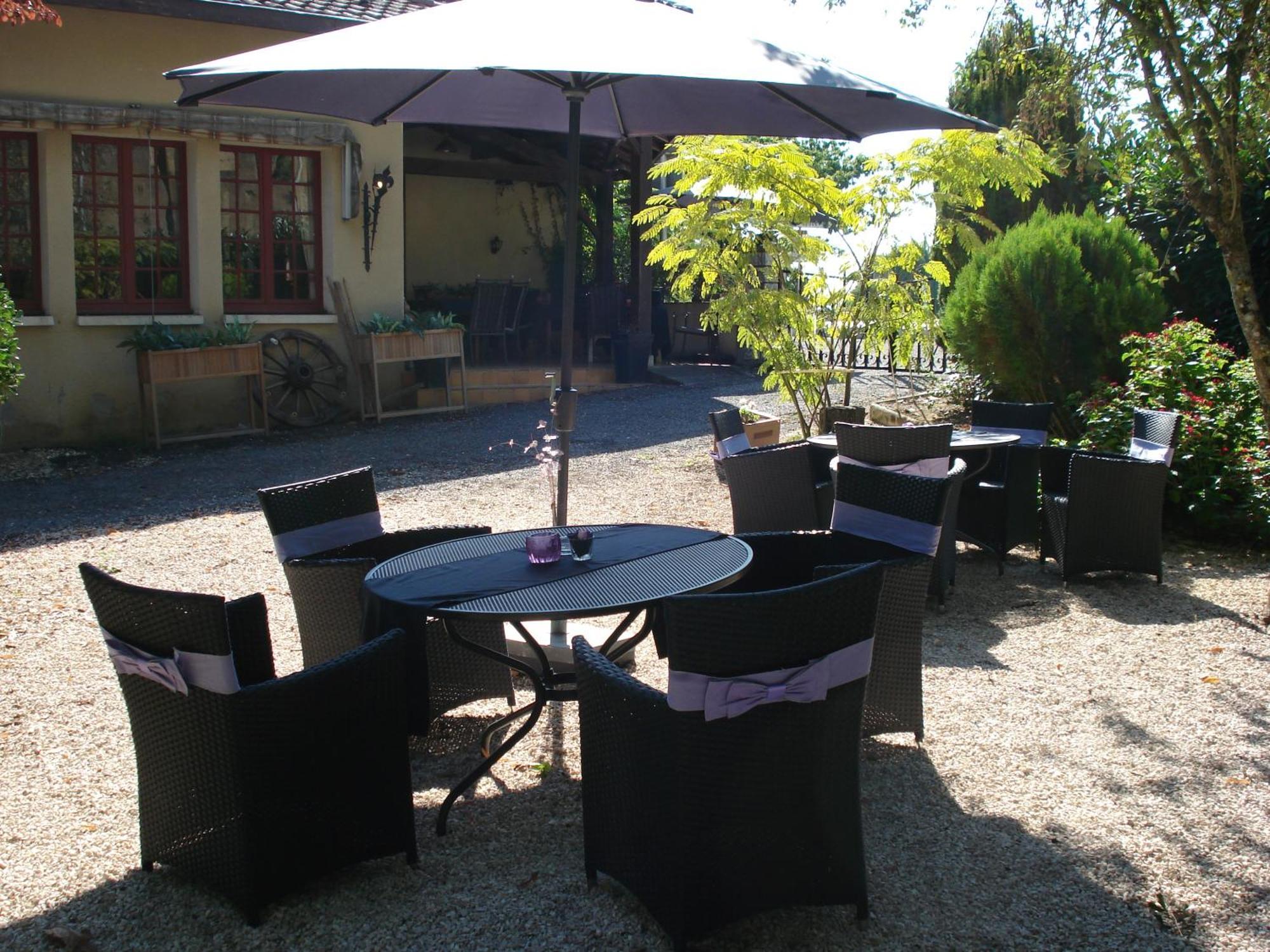 Relais Du Chateau Hotel Saint-Blancard Bagian luar foto