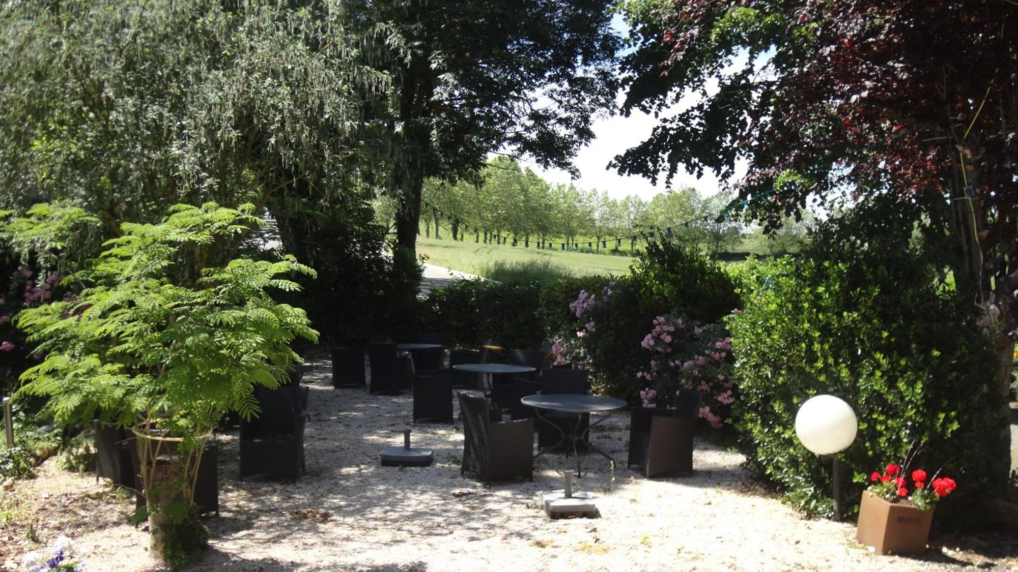 Relais Du Chateau Hotel Saint-Blancard Bagian luar foto